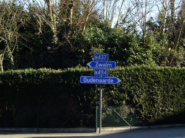IMGP3292n437n494