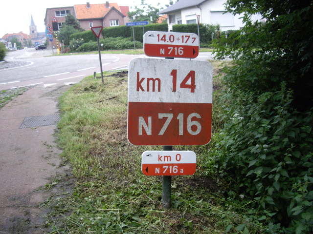 IMGP5920n716an716