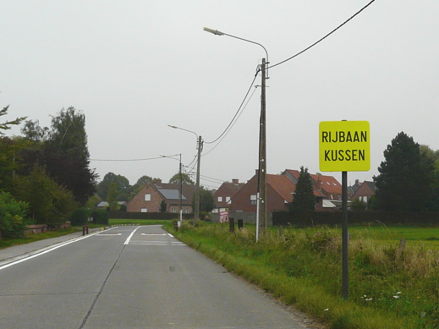 P1100106rijbaankussen_moorsele