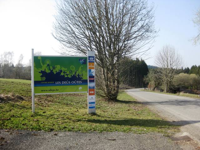 2271n887
