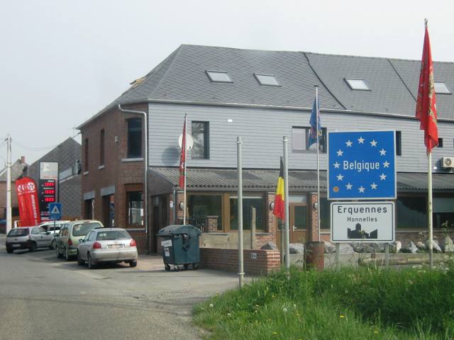 3048n549