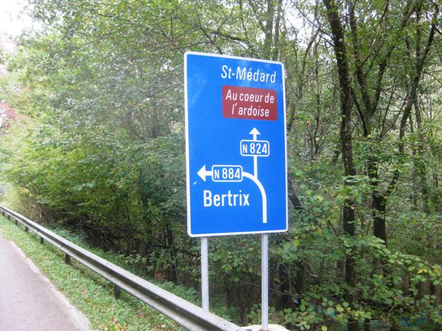 1011n824n884