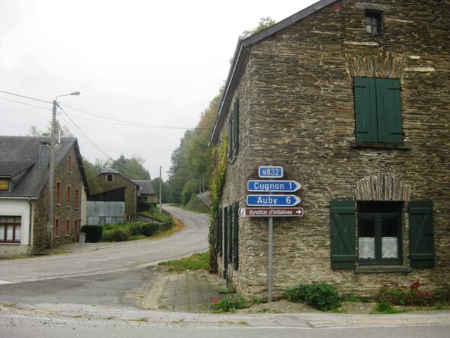 1014n832