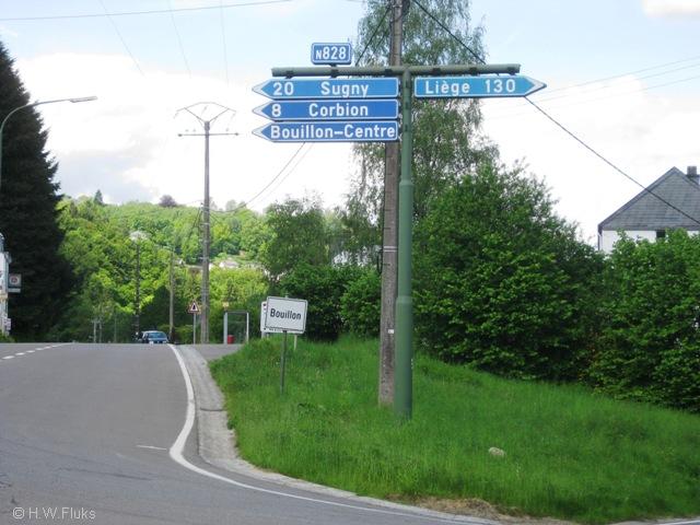 at025n828