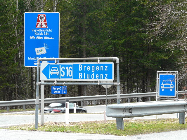 P1230653s16