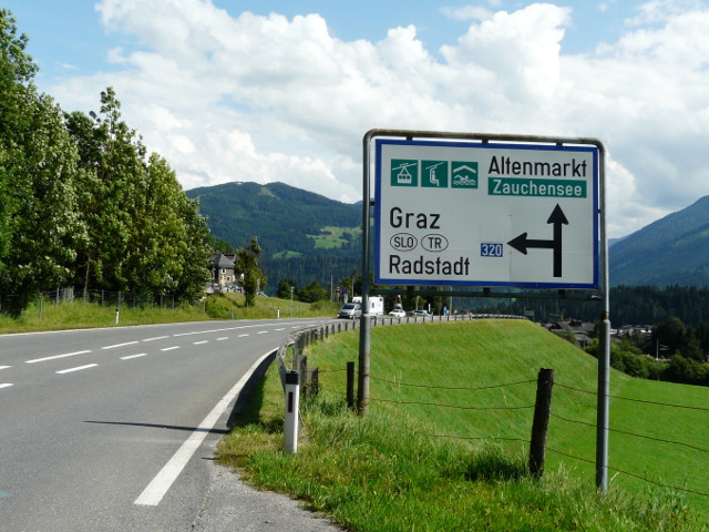 P1250857x320naarslotr
