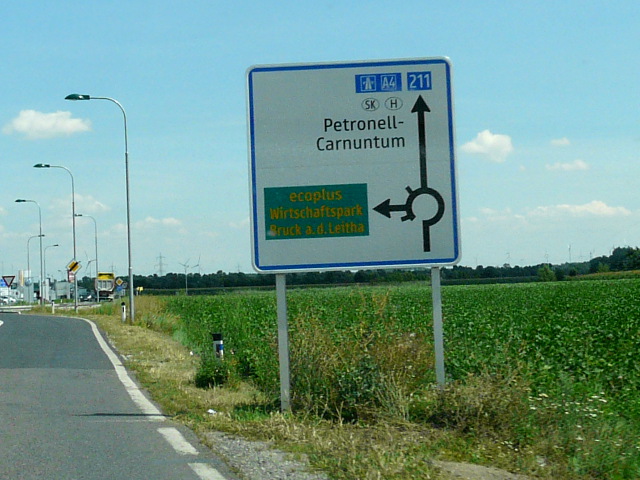 P1260327x211