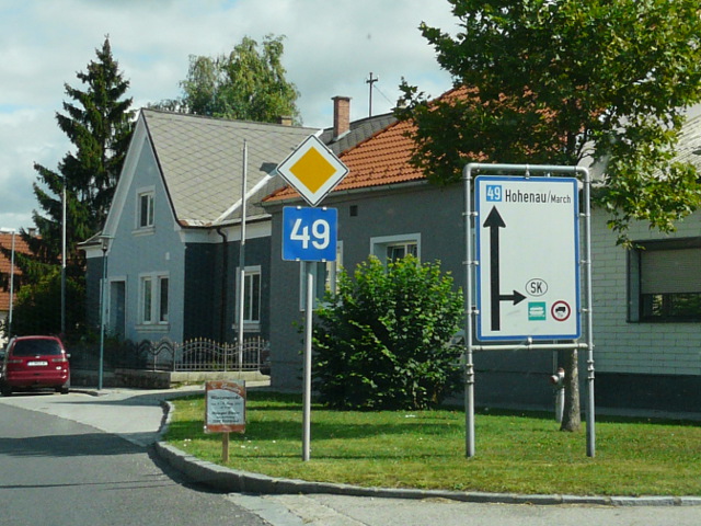 P1260439x49