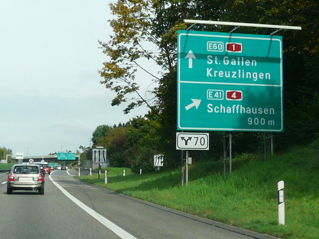 P1110131a4a1e41e60