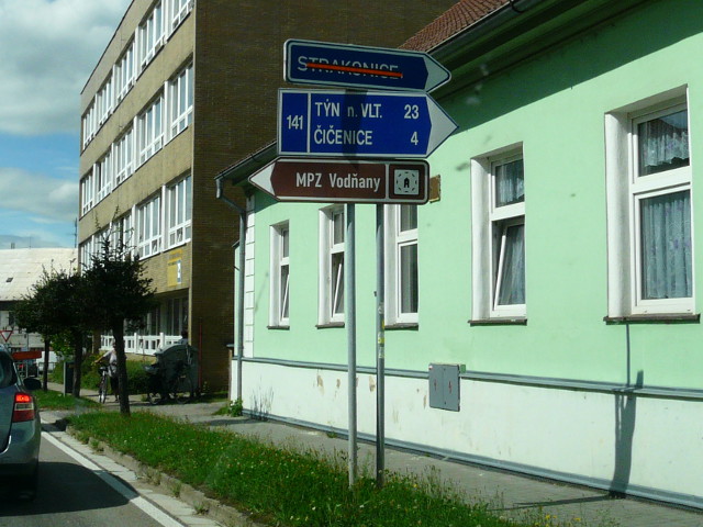 P1260526x141