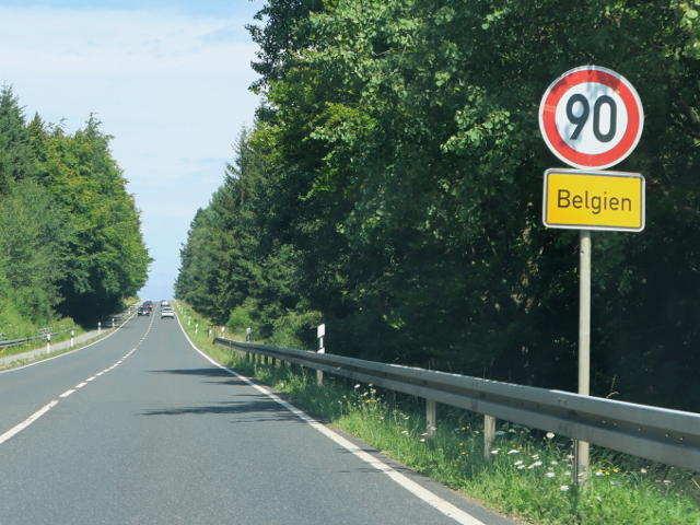 IMG_2022b258doorbelgie