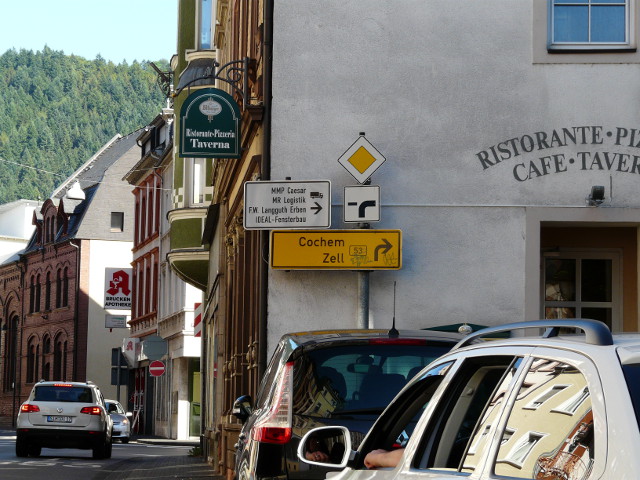 P1270166b53oud