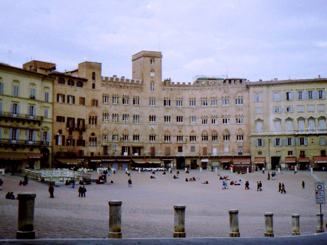 20150128184016_02siena