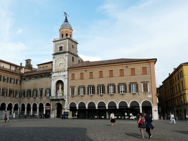 P1060869modena