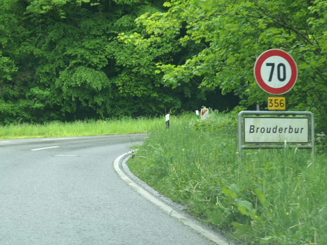 P1280143brouderbur