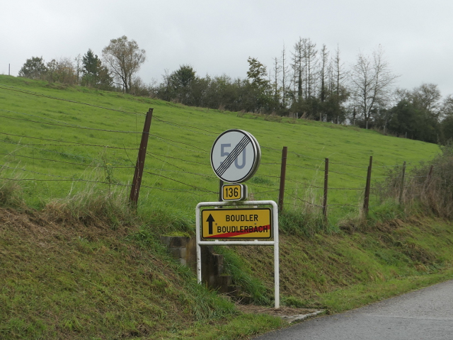 P1320264boudlerbach_ex136