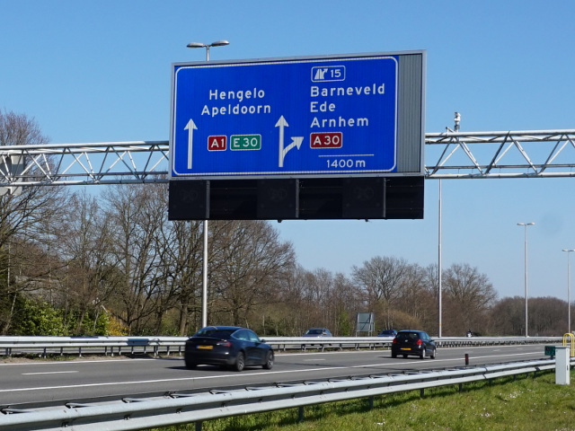 DSC08864a1ox15bijgeslotenspits