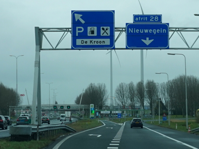 DSC03768a27z