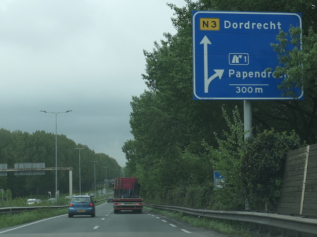 P1040219n3zx1