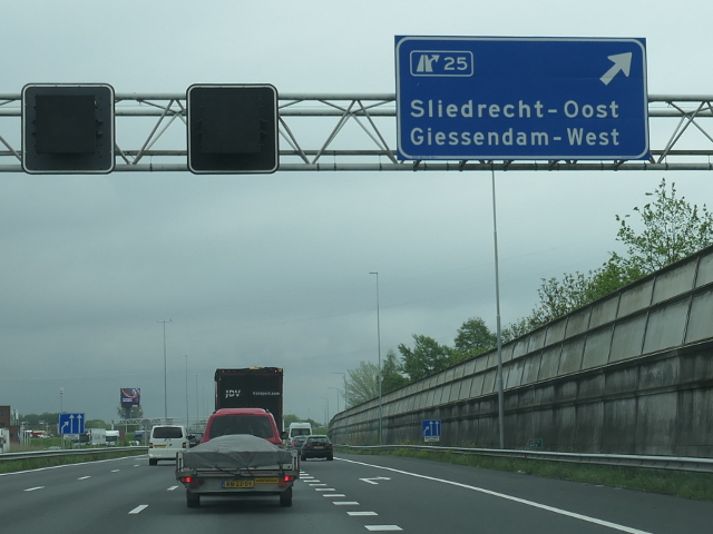 P1040265a15ox25