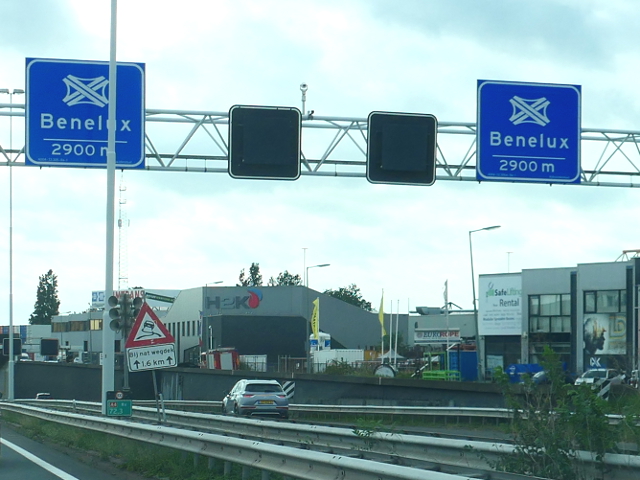 P1140115a4zbenelux