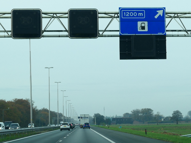 P1190305a1wmiddelaar