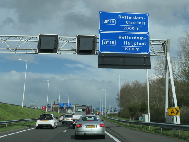 P1010141x15obeneluxparallel