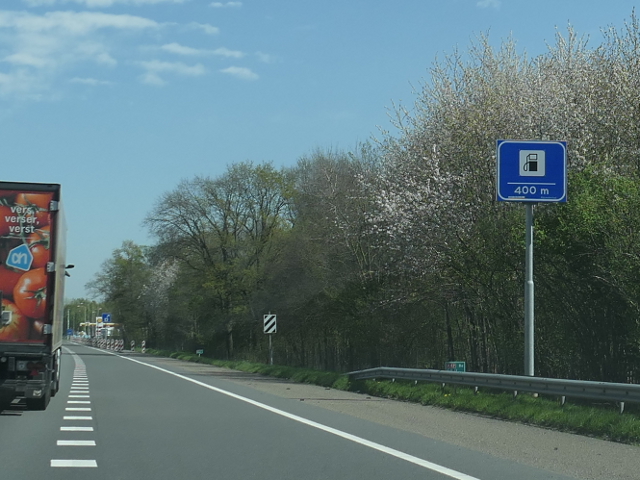 P1010624a67onahelden
