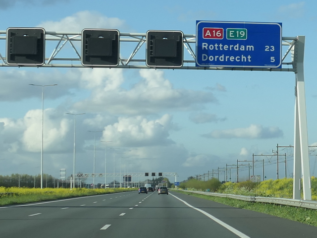 P1020314a16nx19