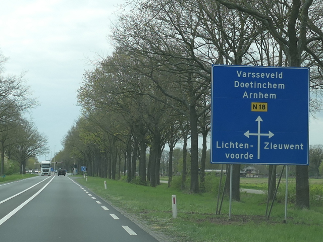 P1020677n18zx8