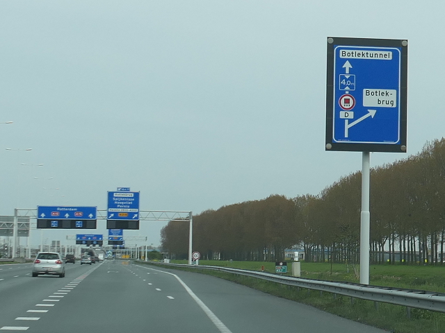 P1020917a15ox16