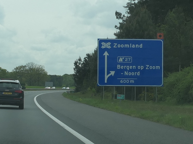P1030691a4zx27