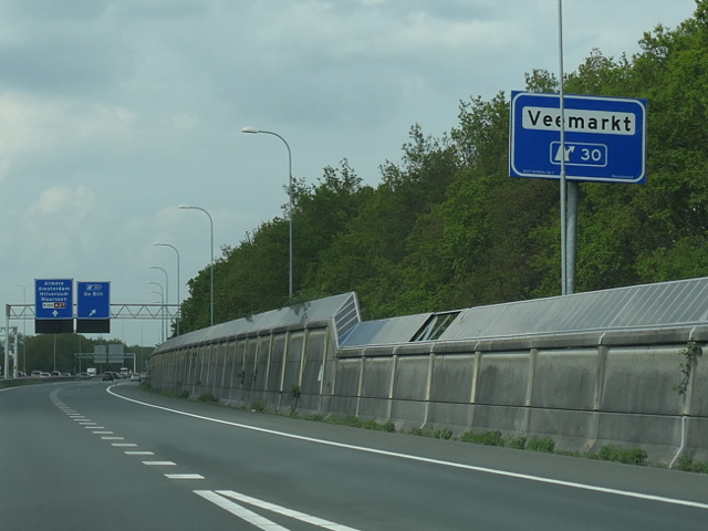 P1030858a27nx30