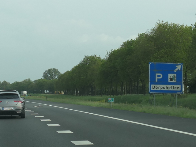 P1040801a32zdorpshellen