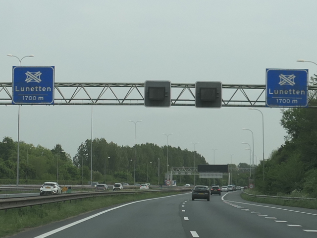 P1040942a27zlunetten