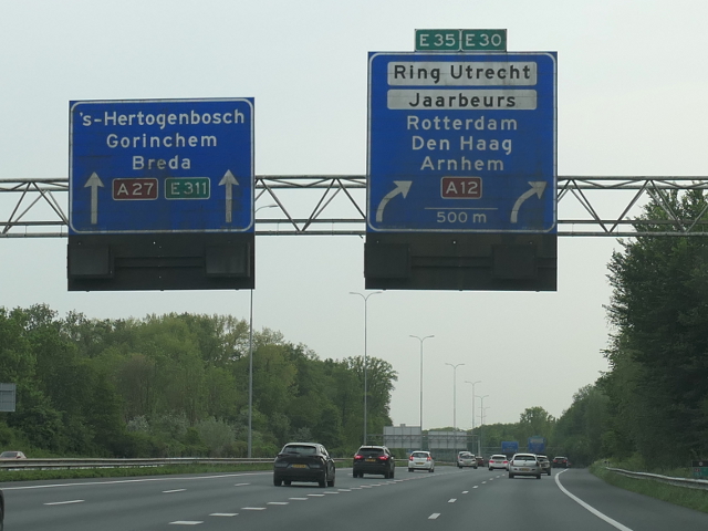 P1040944a27zlunetten