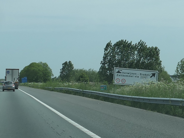 P1050274a15ox29