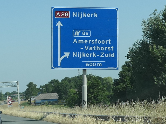 P1060505a28nx8a