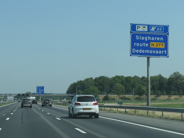 P1060556a28nx22