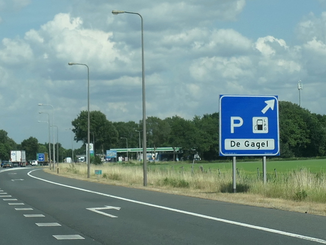 P1070003a50ndegagel