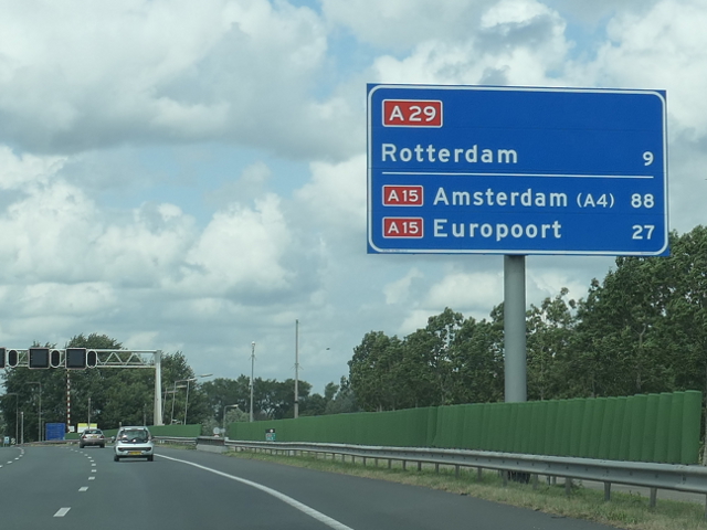 P1080215a29nx21