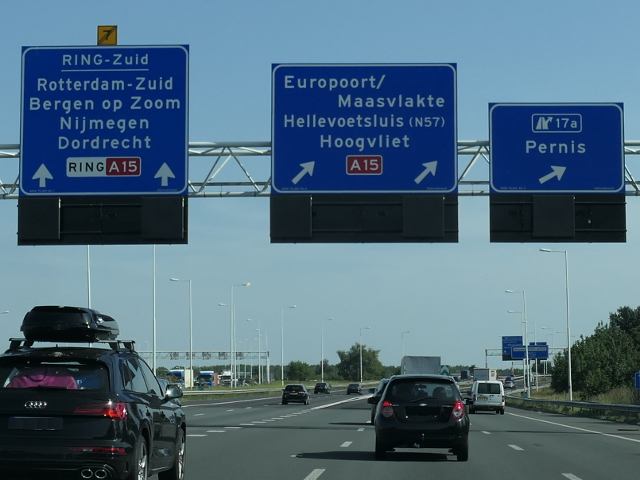 P1080284a4zbenelux