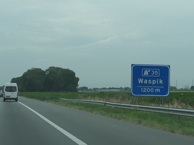 P1080636a59wx35