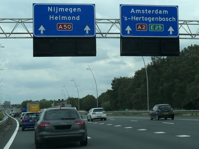P1090378a50nekkersweijer