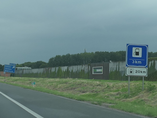 P1090831a27zx35