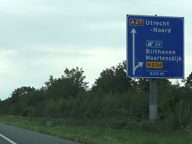 P1090861a27zx32