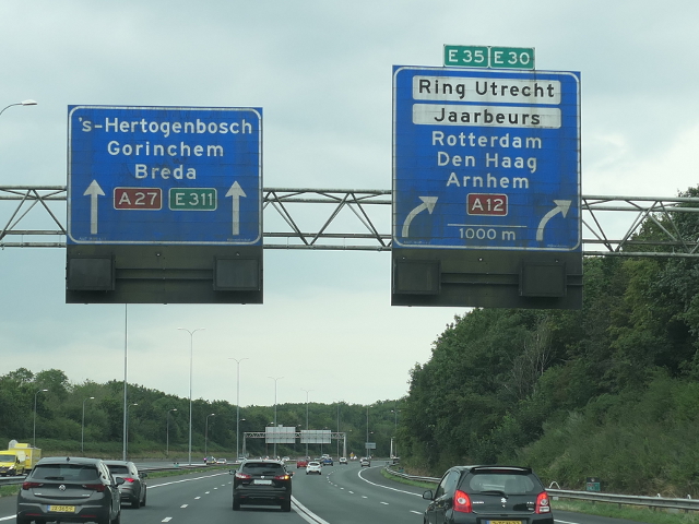 P1090883a27zlunetten