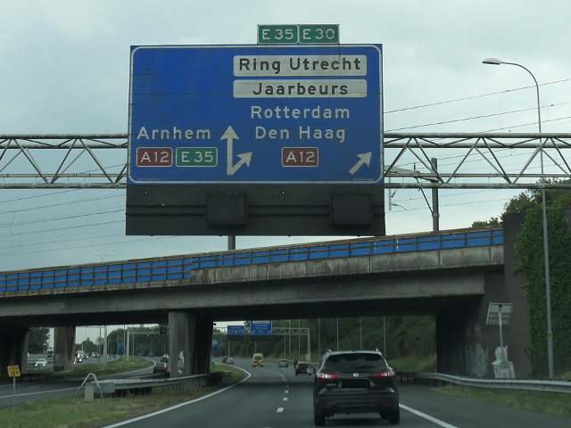 P1090887a27zlunetten