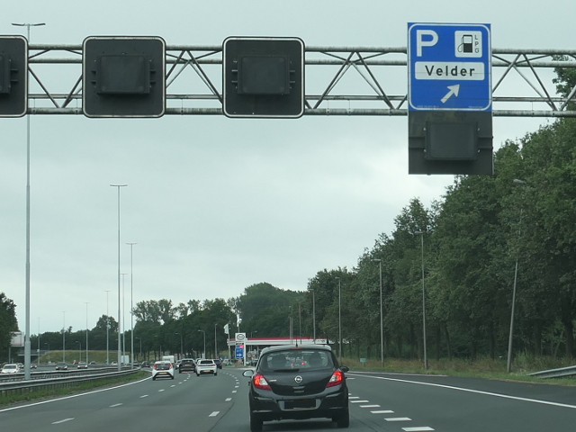 P1090984a2zvelder