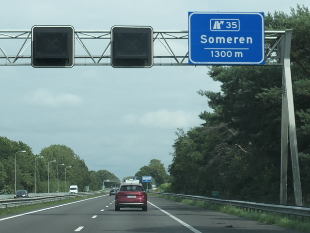 P1100054a67ox35